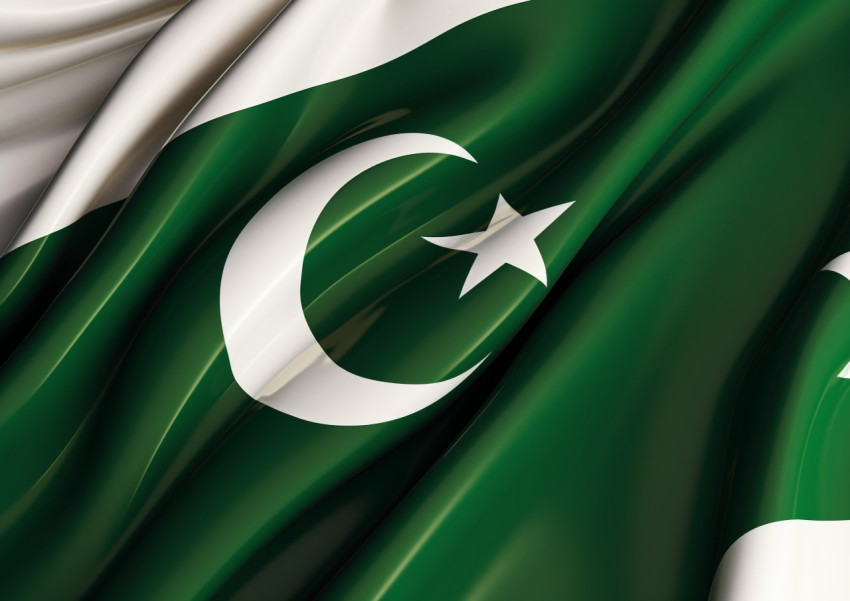 this picture of the pakistan flag shows the white and gold stars